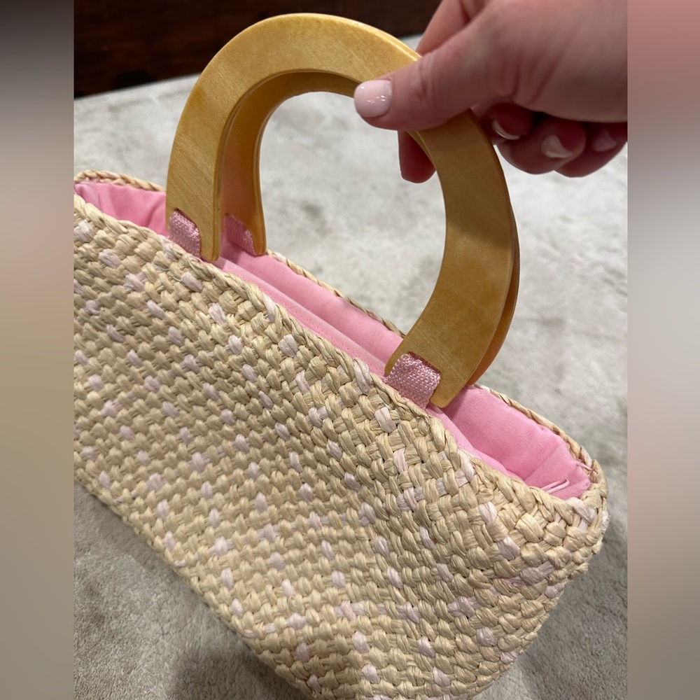 Talbots kids woven purse with pink inside and wooden handles.